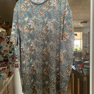 LuLaRoe Ruth Mock Turtleneck  Green, Cream & Coral Floral SSTop 2XL